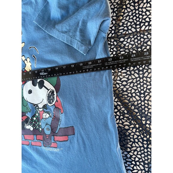 90s Peanuts Snoopy and Lucy graphic tee fits L-XL by united features syndicate. - Picture 6 of 9